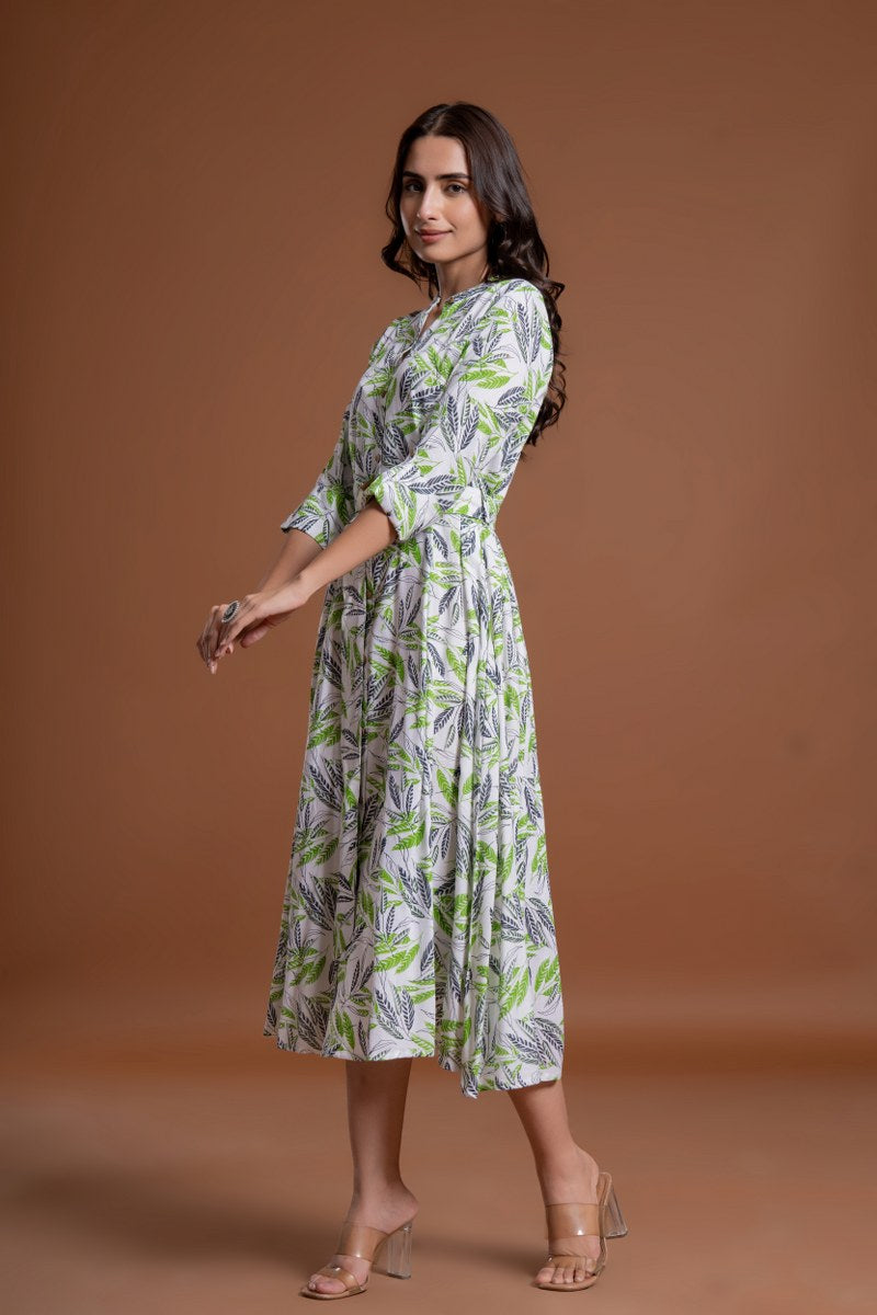 Women's White & Green Leaf Print Belted A-Line Midi Dress