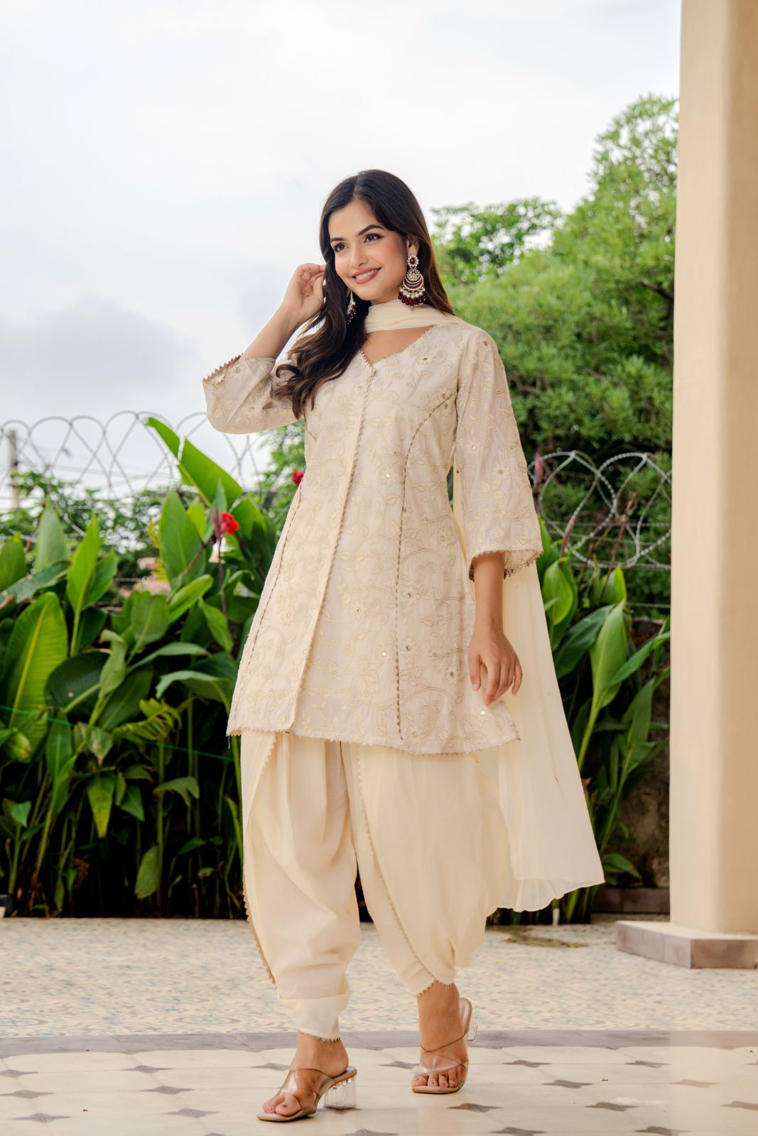 Luxury Off-White Embroidered Kurta with Dhoti Pants & Dupatta – Women’s Festive Ethnic Outfit