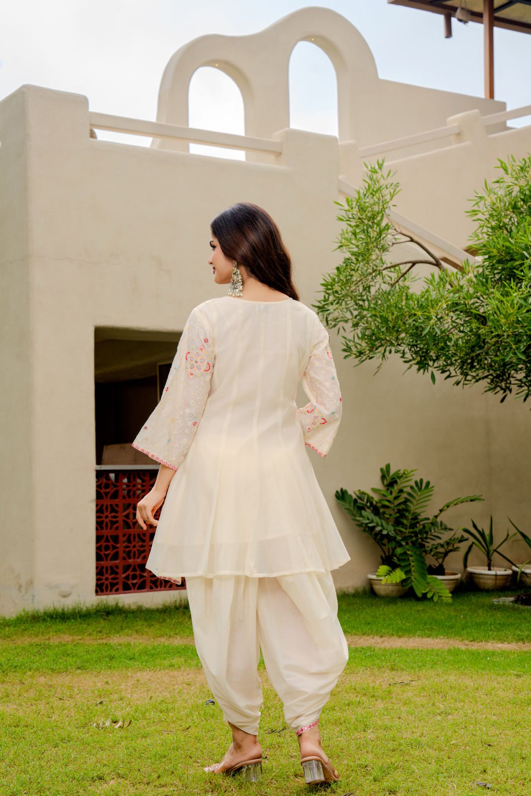 Chic Off-White Embroidered Kurta with Dhoti Pants & Dupatta – Festive Ethnic Set for Women