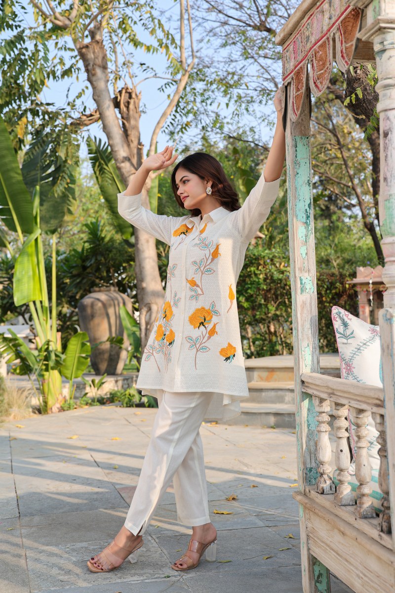 Chic Off-White Cotton Co-Ord with Yellow Floral Detailing
